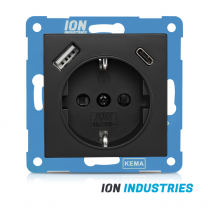 ION INDUSTRIES | WANDCONTACTOOS | RA | USB A + USB C | MET AANRAAKBEVESTIGING | V1/J1 | MATZWART